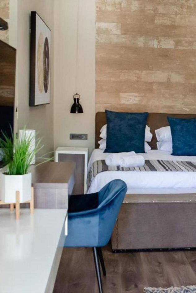 קלרקסדורפ The Royal Guest House מראה חיצוני תמונה